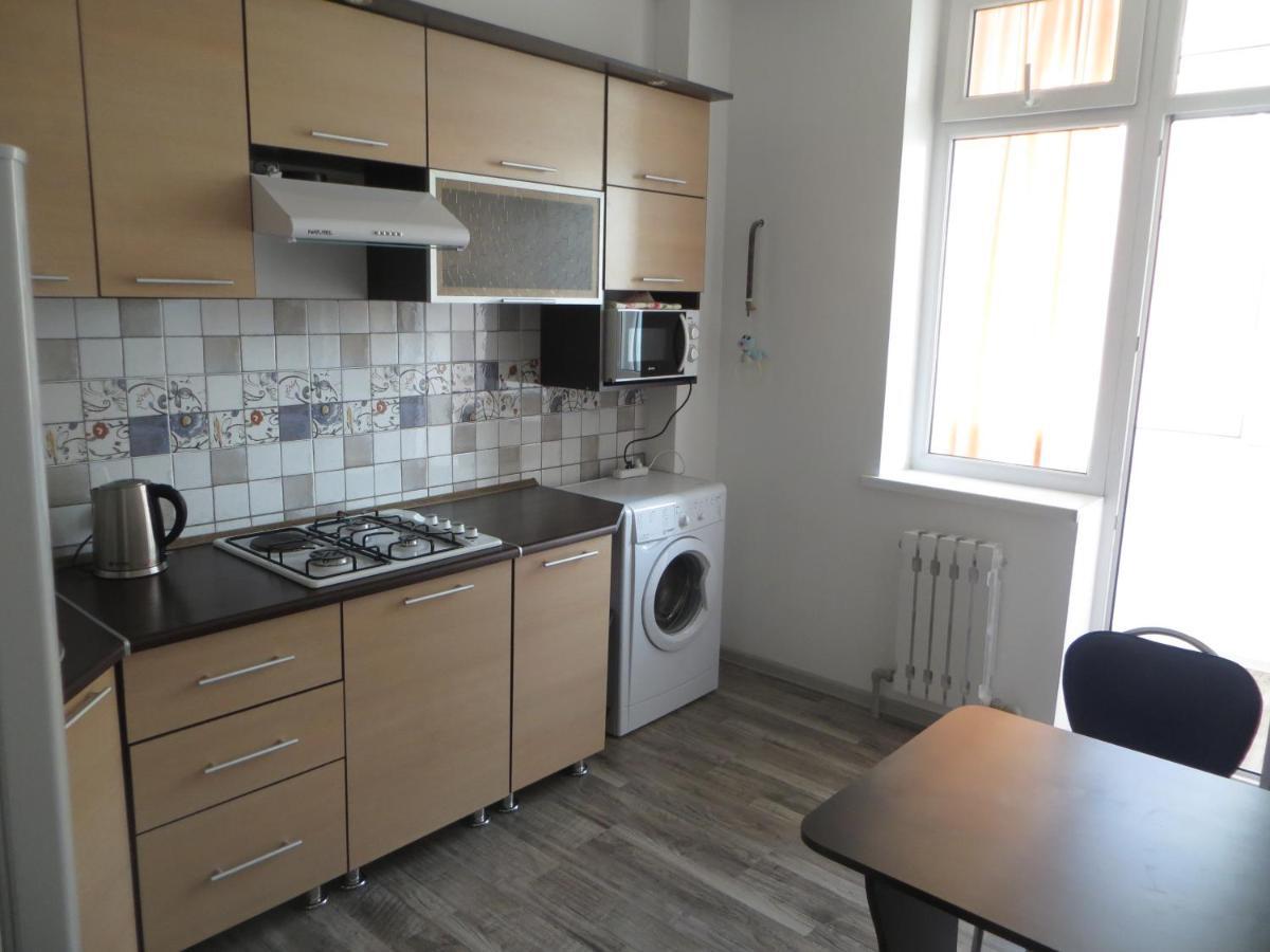 Studio Boutique Apartment Bishkek Bagian luar foto